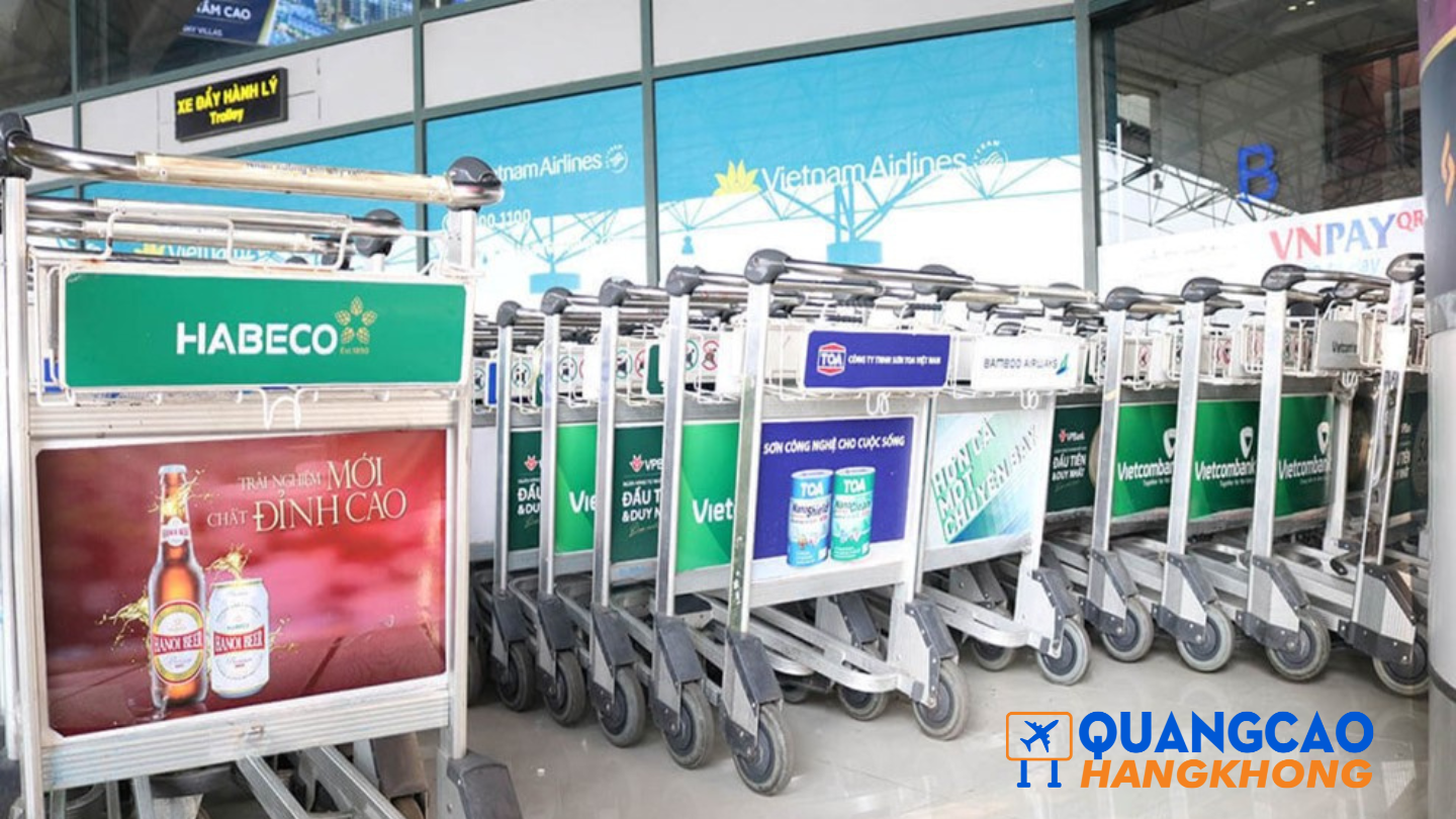 Quảng cáo trên xe đẩy hành lý