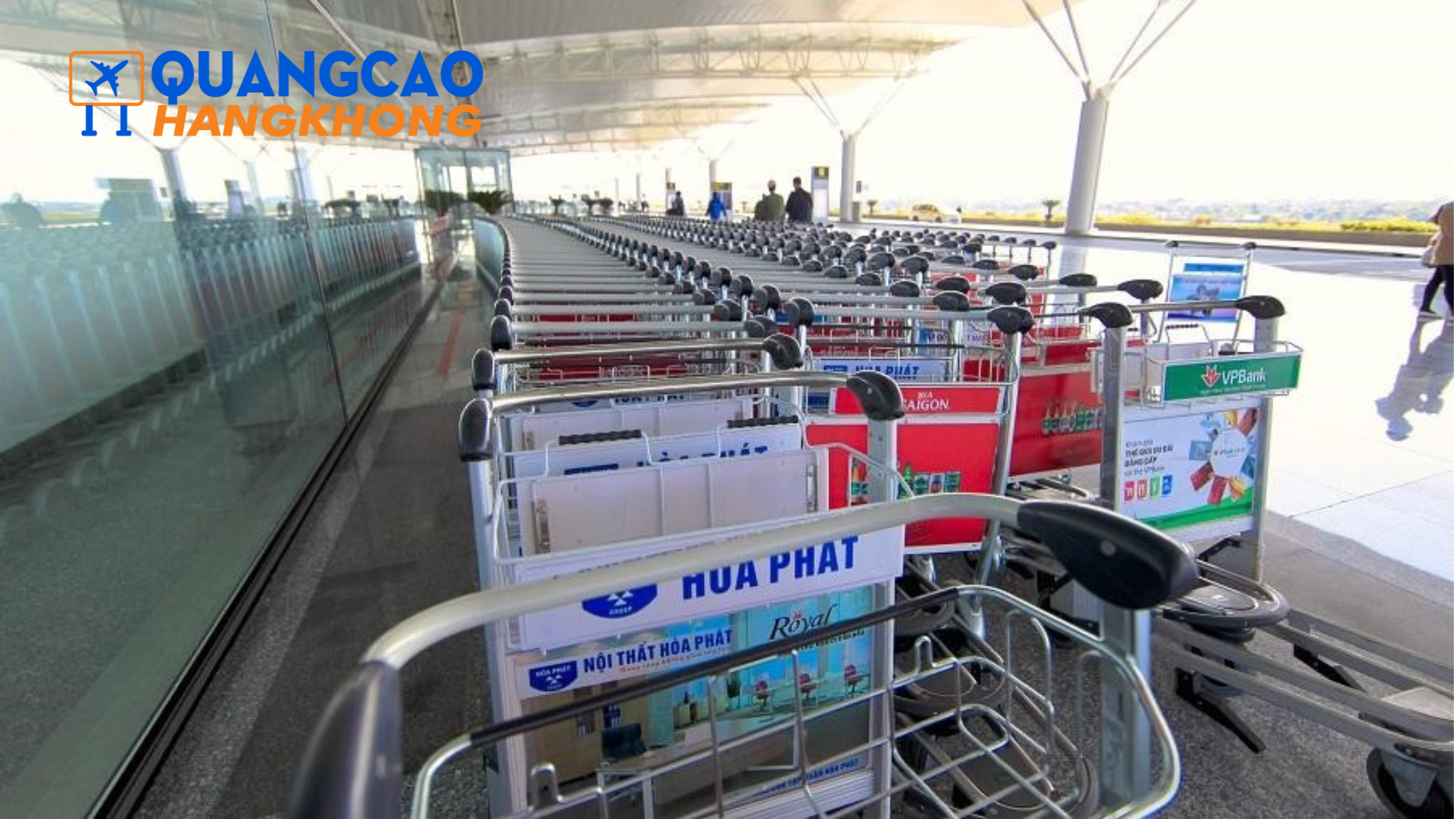 Quảng cáo sử dụng xe đẩy hành lý