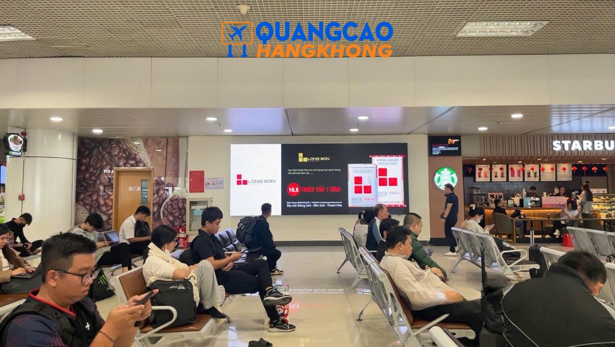 Màn hình LED sân bay nổi bật, thu hút sự chú ý của hành khách