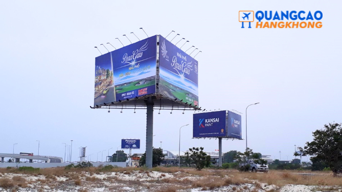 Quảng cáo billboard, pano, trivision