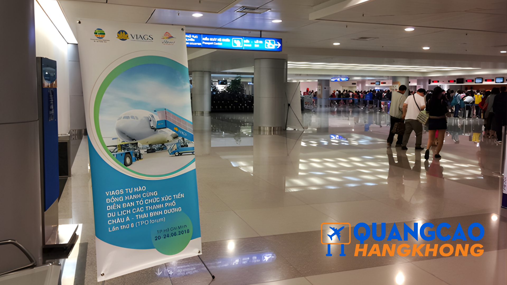 Quảng cáo standee
