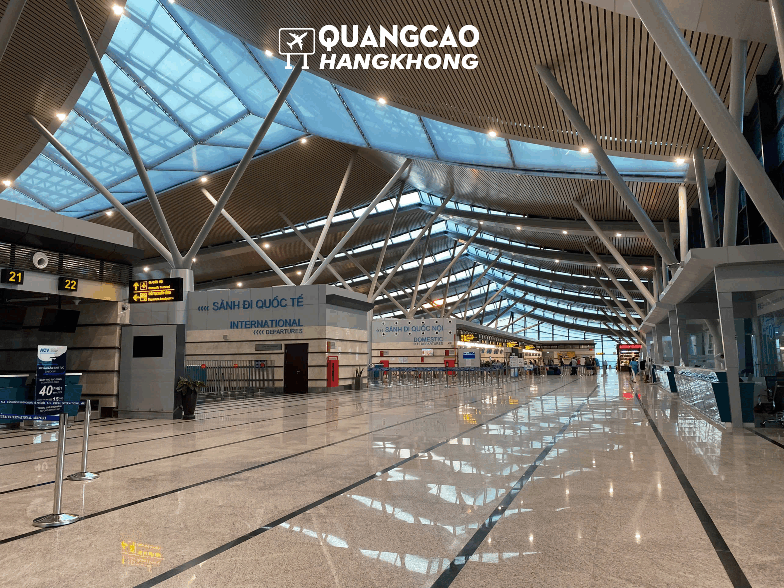 Khu vực sảnh chính, quầy thủ tục check-in sân bay Phú Bài