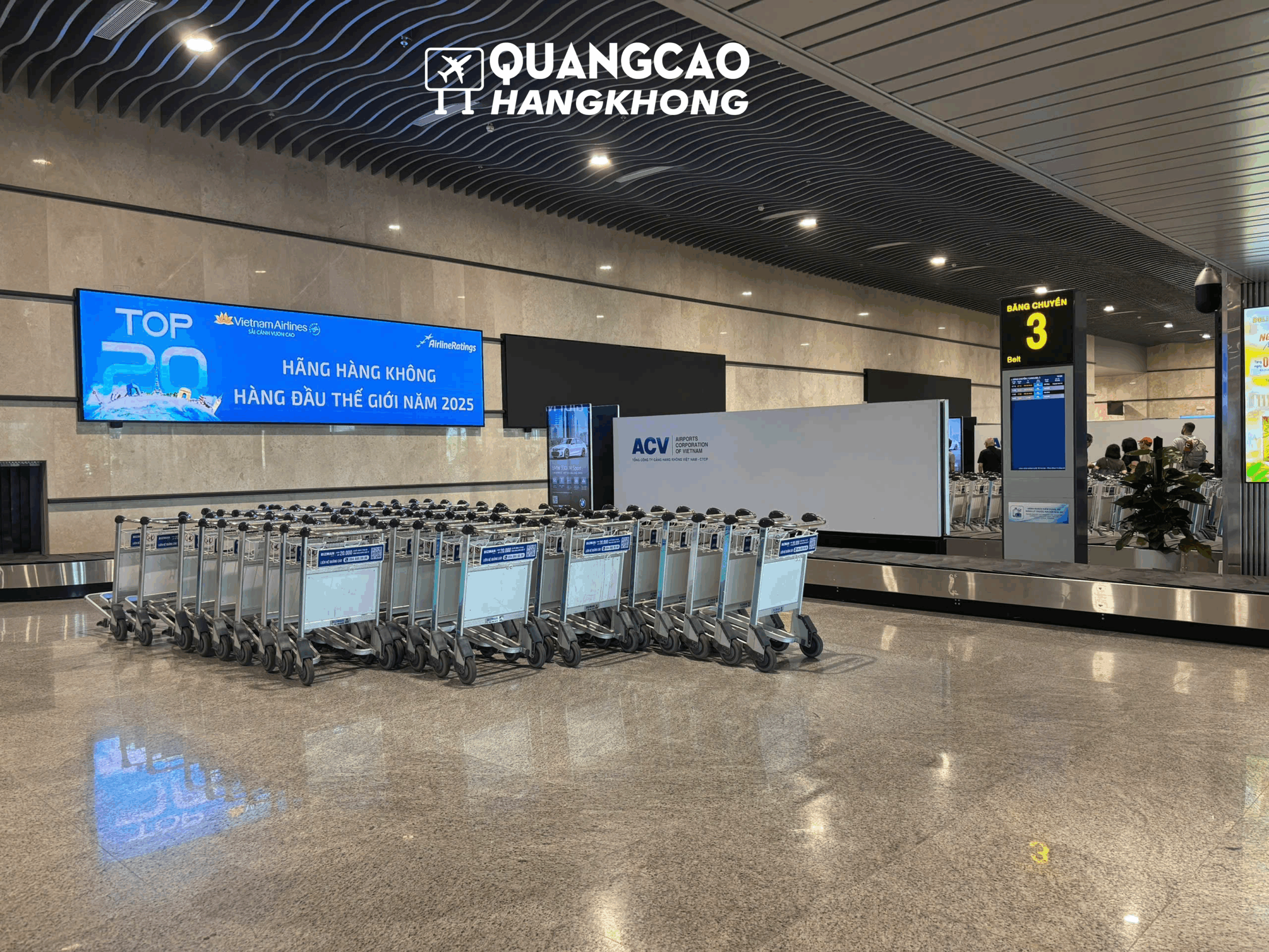 Khu vực nhận hành lý sân bay Phú Bài