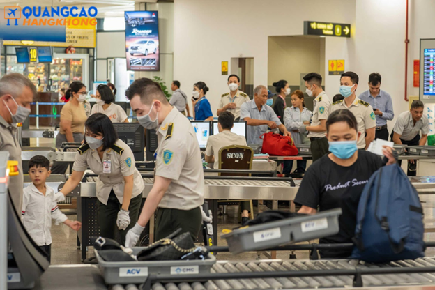 Quảng cáo màn hình LED khu vực an ninh soi chiếu