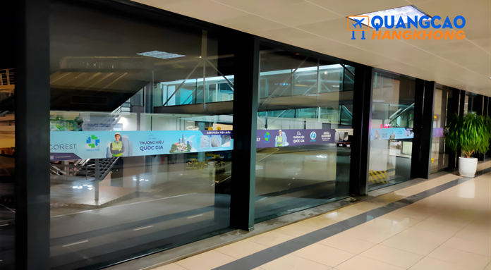 Quảng cáo decal tại sân bay