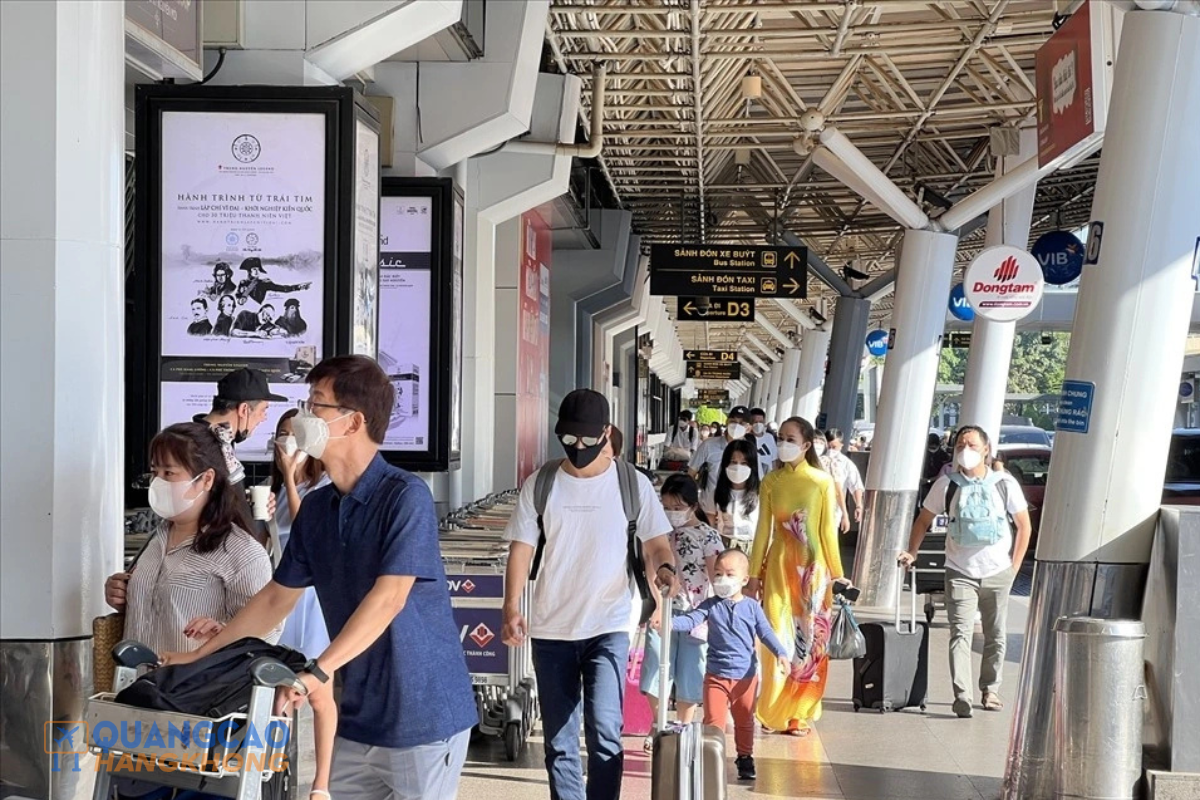 Quảng cáo màn hình LED tại sân bay Tuy Hòa tại khu vực sảnh ra vào nhà ga hành khách