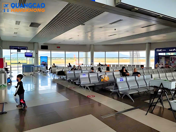 Báo giá quảng cáo biển hộp đèn tại sân bay Liên Khương phụ thuộc vào nhiều yếu tố