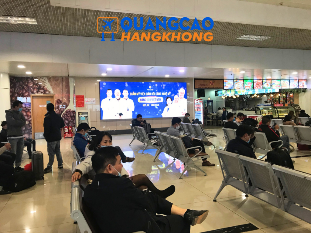 Quảng cáo biển hộp đèn tại khu vực phòng chờ