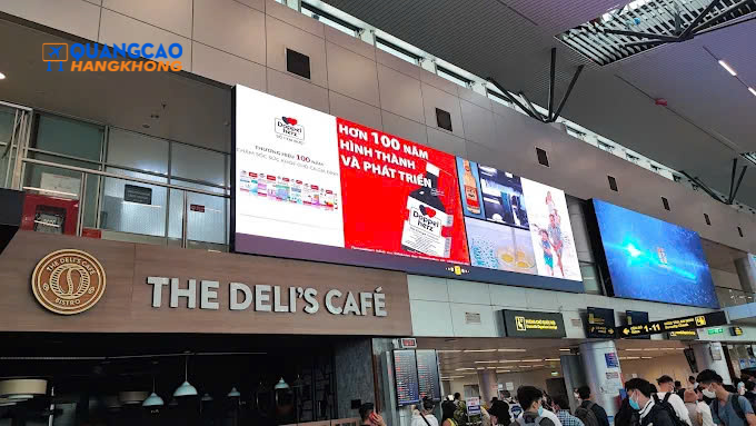 Quảng cáo hộp đèn tại khu vực soi chiếu an ninh