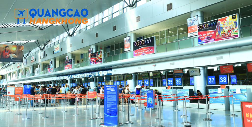 Quảng cáo biển hộp đèn tại khu vực check-in