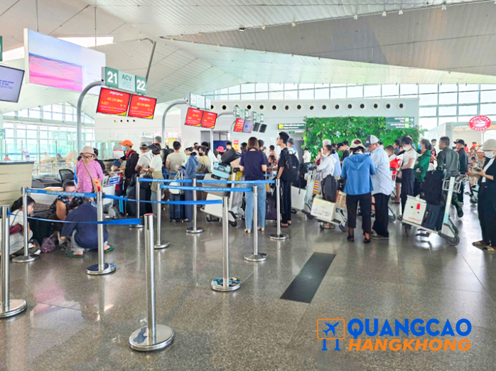 Chi phí triển khai quảng cáo biển hộp đèn sân bay Vinh