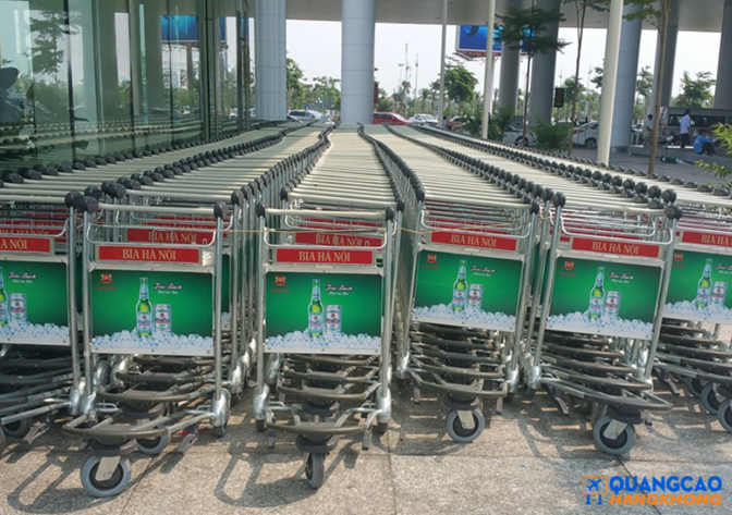 Chi phí triển khai quảng cáo xe đẩy hành lý ở sân bay Tân Sơn Nhất