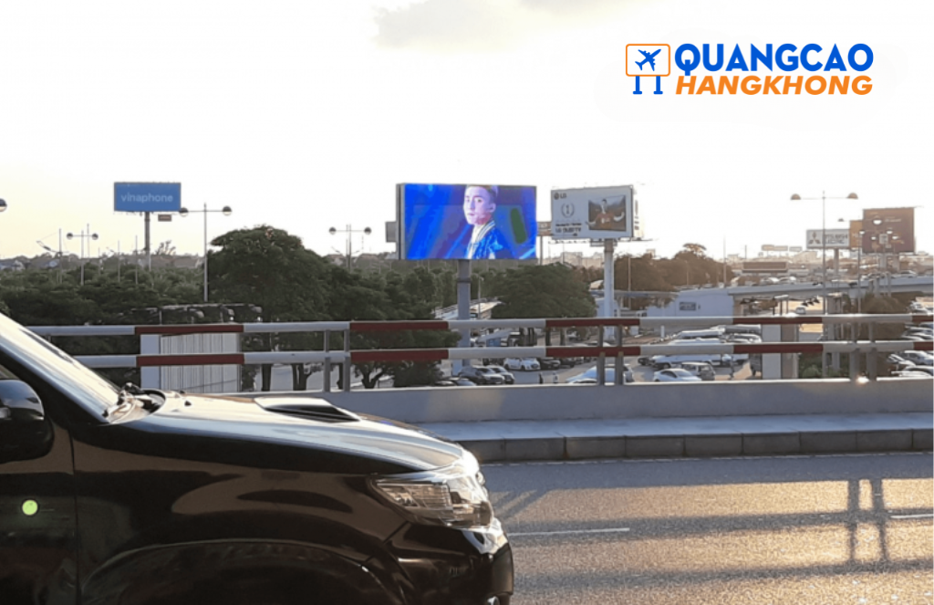Báo giá pano quảng cáo tại sân bay thay đổi theo từng thời điểm