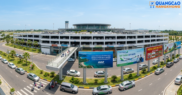 Pano quảng cáo tại sân bay Phù Cát khu vực đối diện nhà ga hành khách
