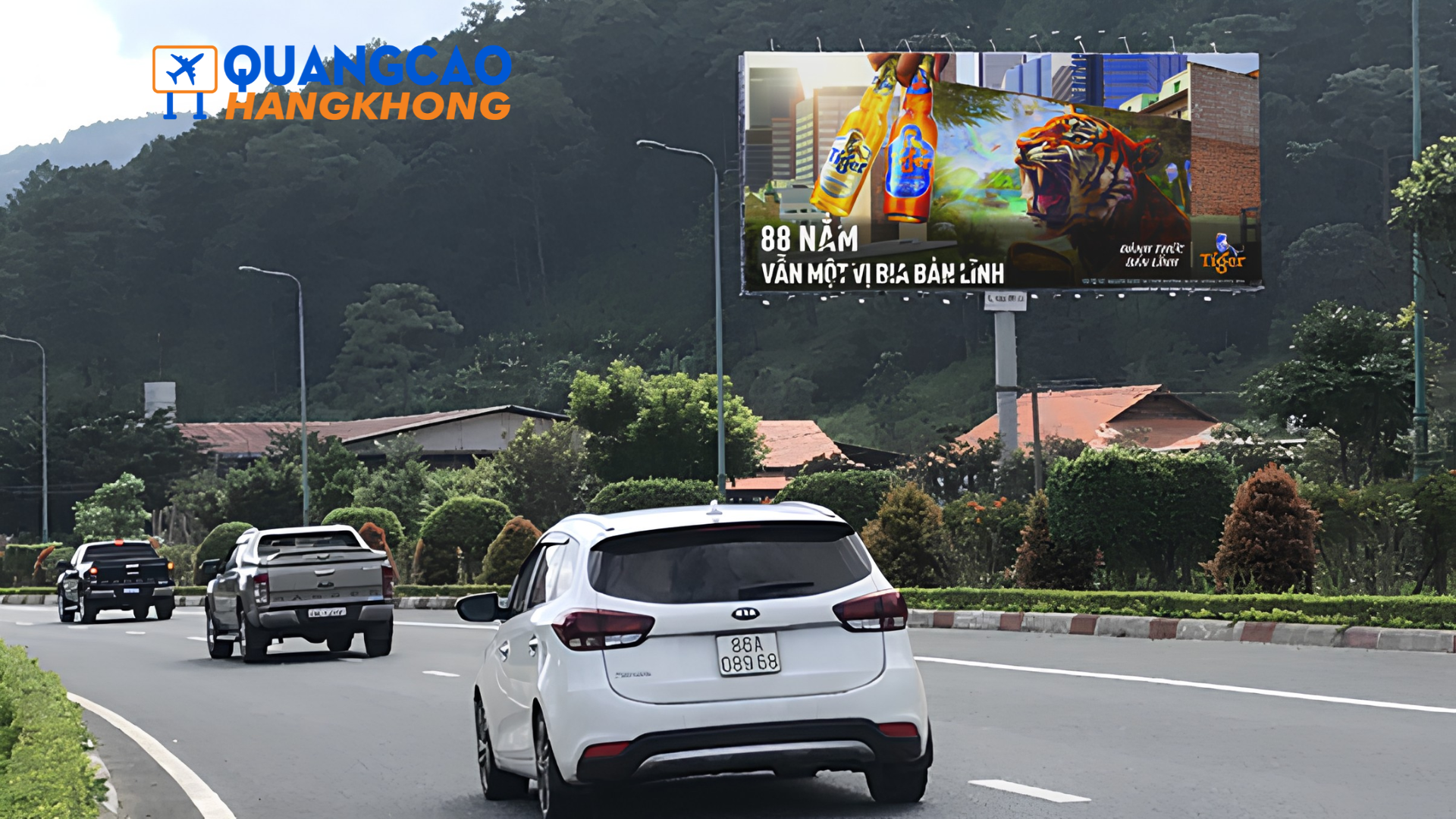 Pano quảng cáo được nhiều doanh nghiệp ưu tiên lựa chọn nhờ khả năng hiển thị 24/7
