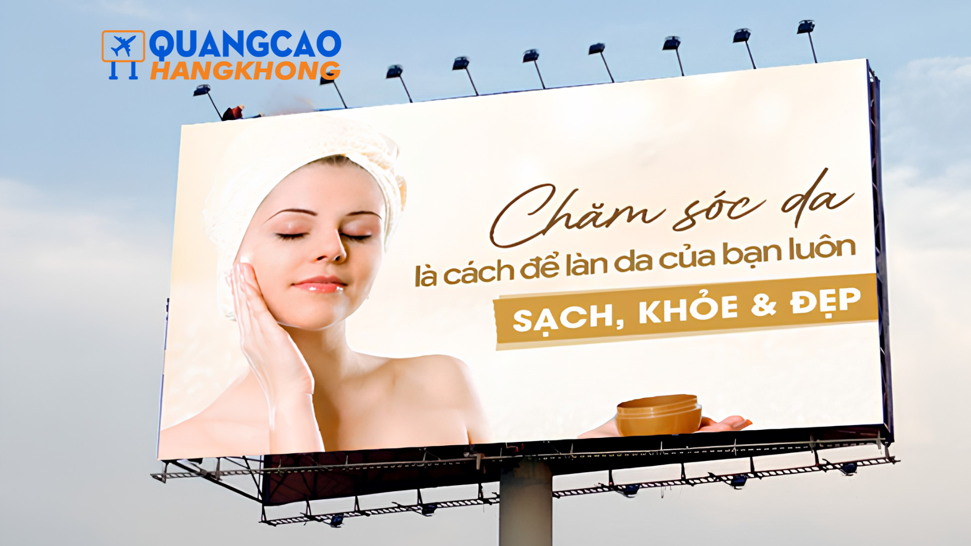 Pano quảng cáo khu vực ngoài trời 