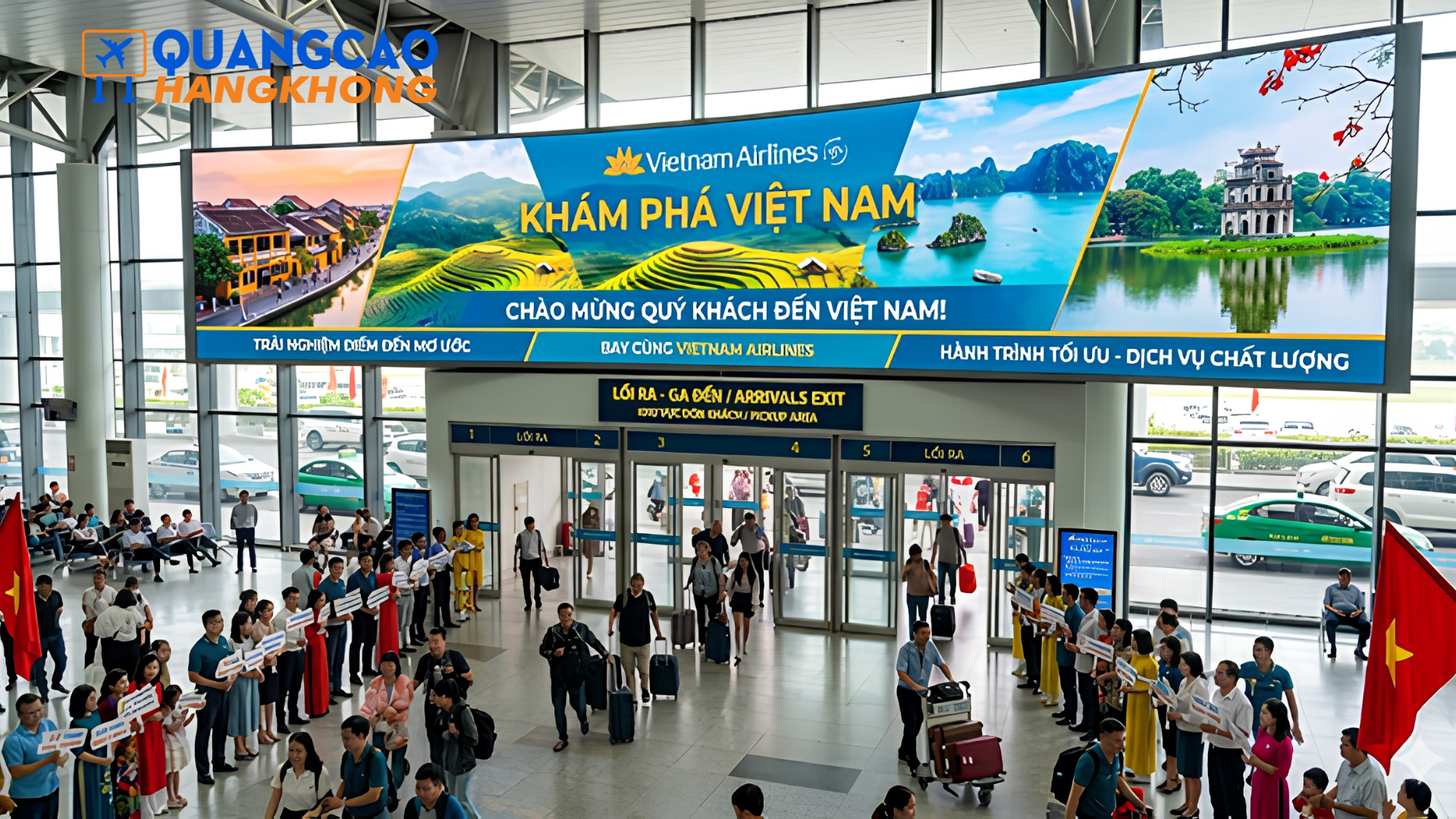 Pano quảng cáo tại khu vực đón khách và lối ra nhà ga