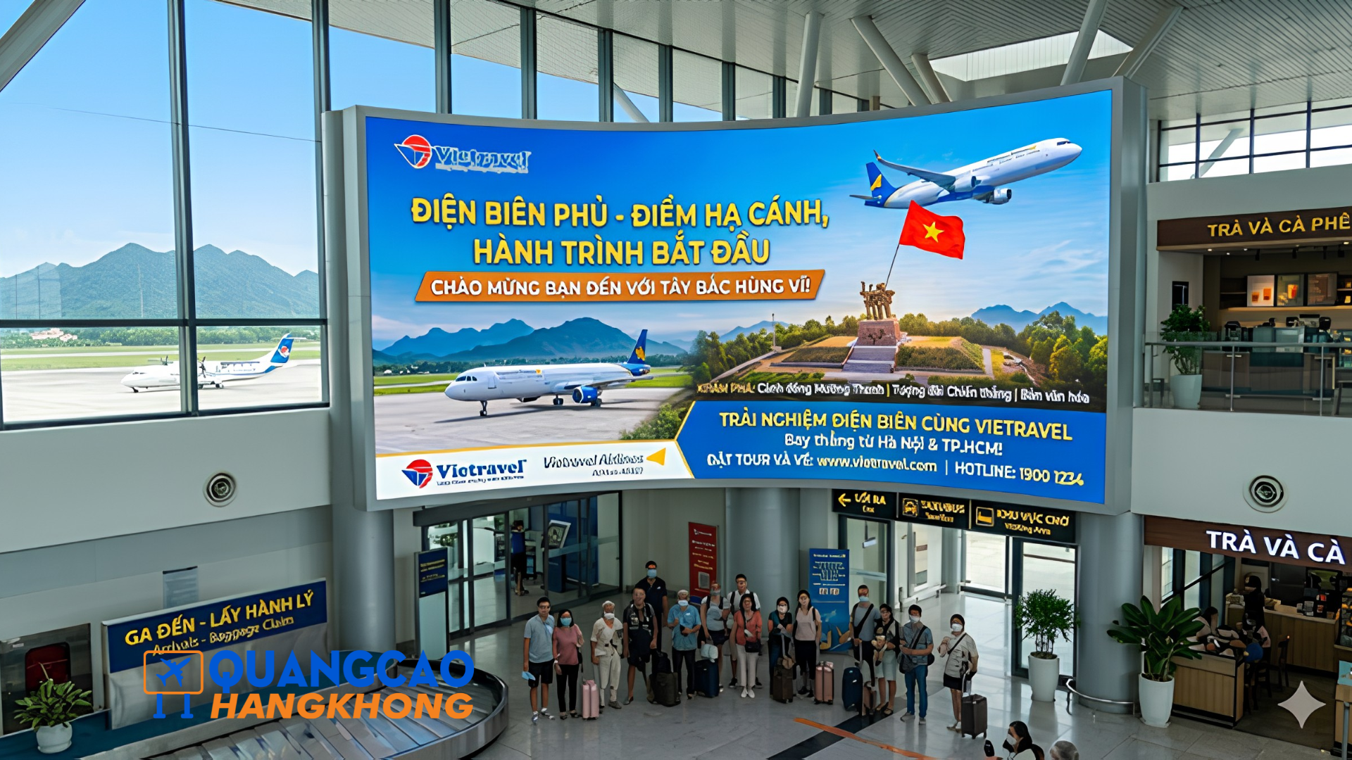 Pano quảng cáo tại khu vực ga đến
